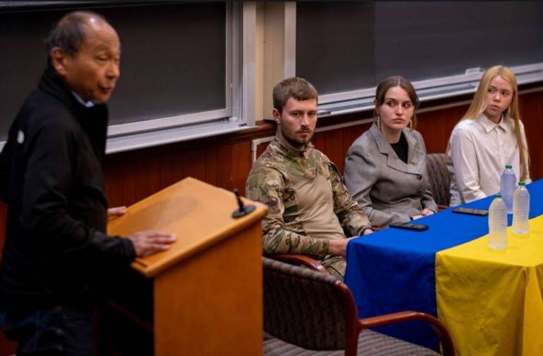 Террористов запрещённого в России «Азова» приглашают с лекциями в Америку