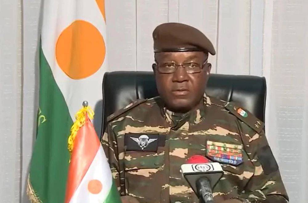 Алжир поддержал новую военную администрацию Нигера