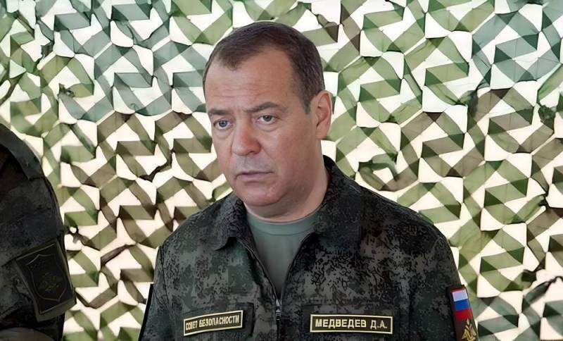 Почему Дмитрий Медведев может стать преемником президента Путина в 2024-м