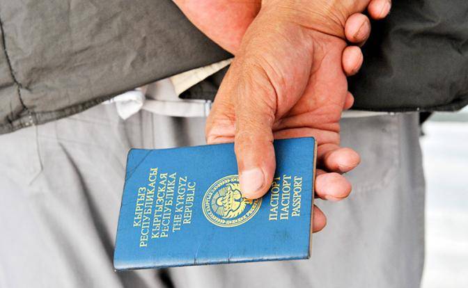 Узники «за СВО» — не наемники! Они должны покинуть зинданы с паспортами РФ