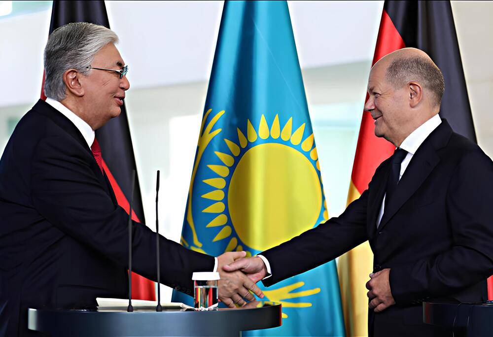 Казахстан готов сочетать и режим санкций против РФ, и статус её союзника
