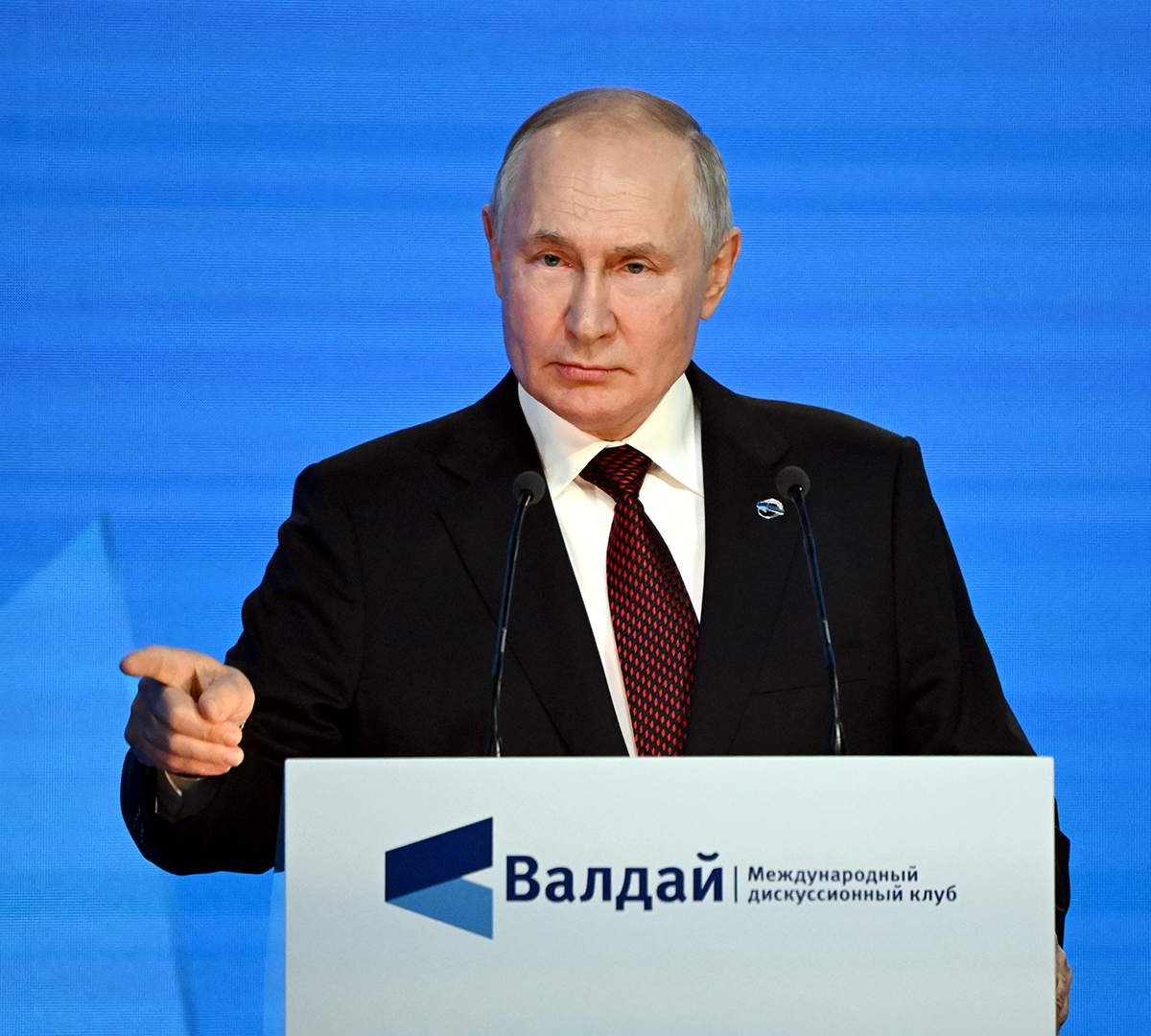 Путин: суверенитет основан на самодостаточности