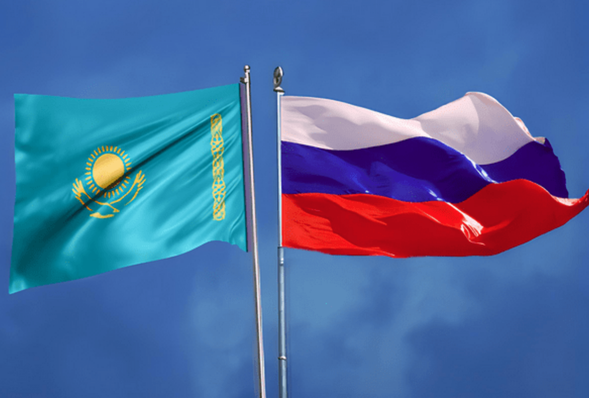 Эксперт: Киев провоцирует в Казахстане межнациональные конфликты