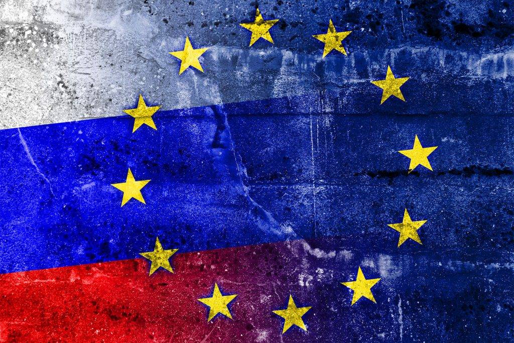 Киев подумывает о «северных территориях», Москва — о мирном договоре с ЕС