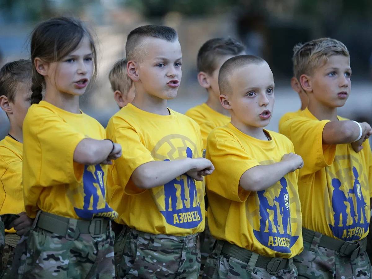 В Крым приезжают дети, воспитанные в ненависти к России