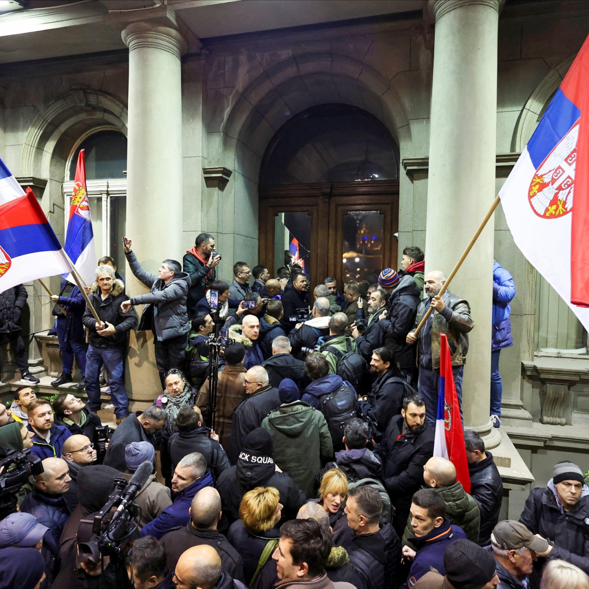 Протесты в Сербии: оценки политологов