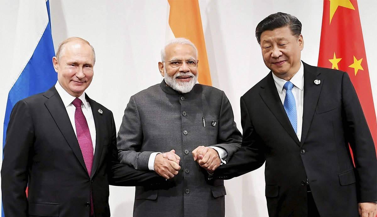 Россия в БРИКС: удастся ли смягчить индийско-китайские противоречия?