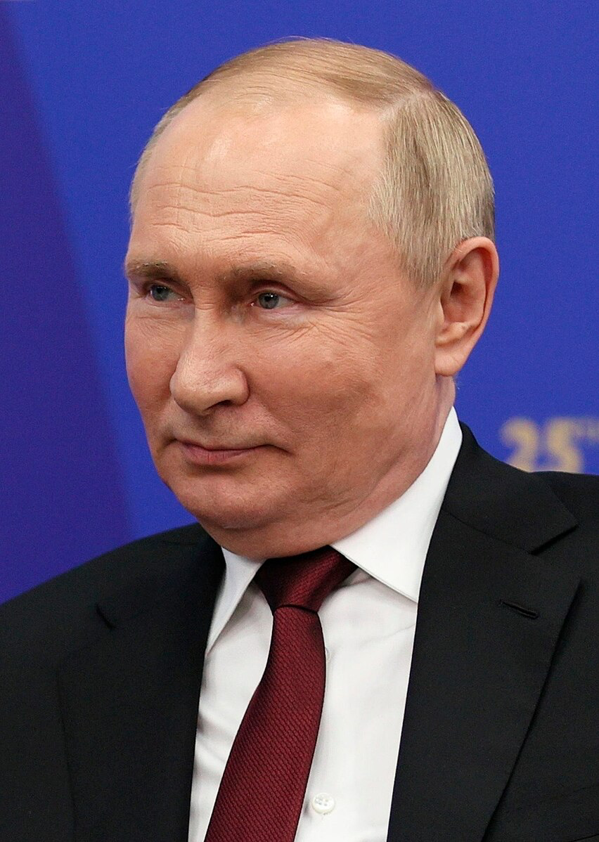 Путин доминирует в президентской кампании: эксперты о предстоящих выборах
