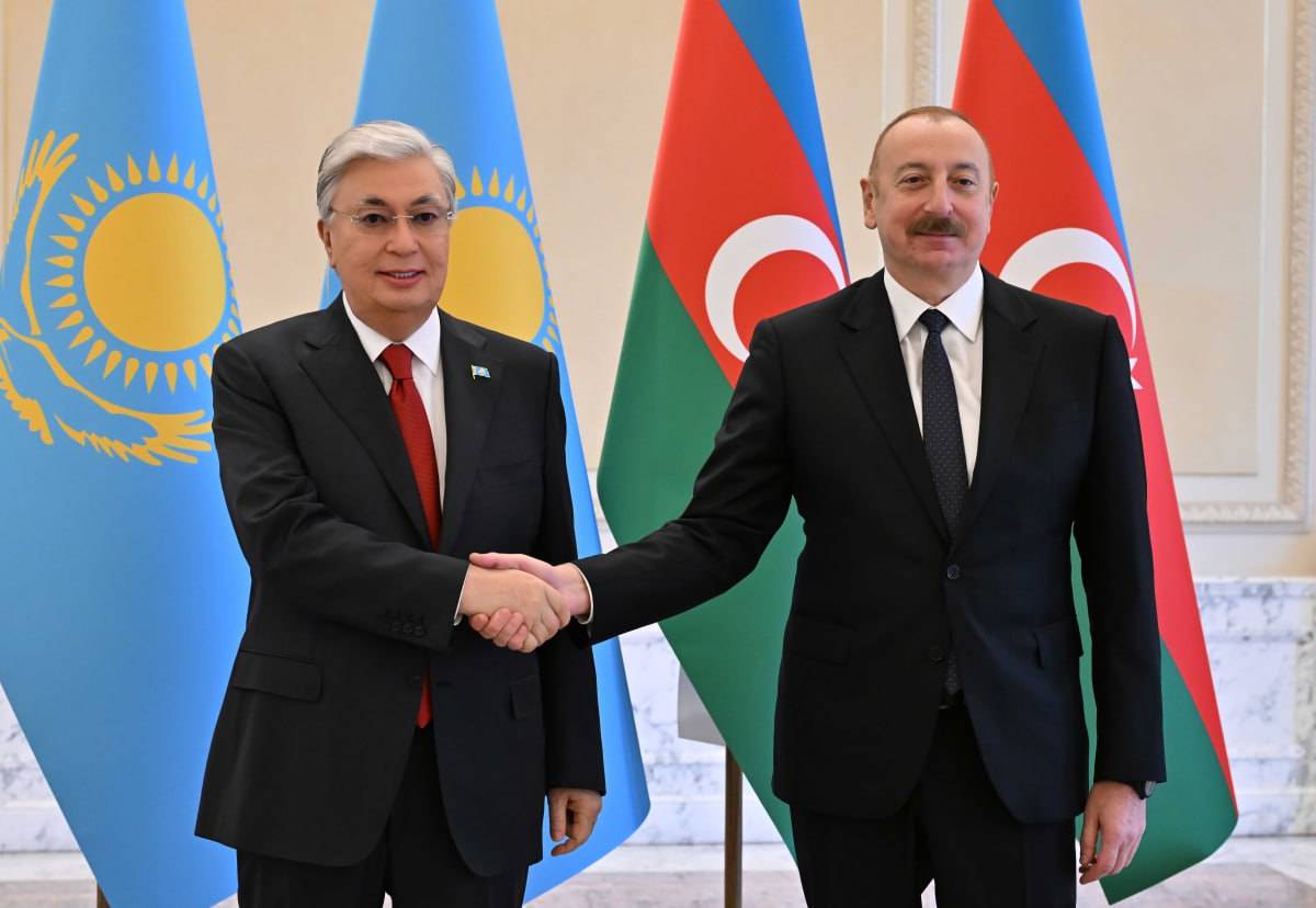 Азербайджан и Казахстан – в западной внешнеполитической «колеснице»