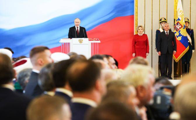 На инаугурации Путина главным американцем в зале Кремля был Стивен Сигал