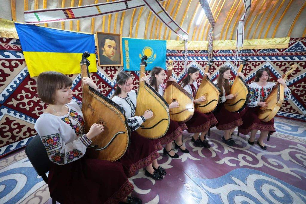 Казахстан: строительство этнократии и заговор молчания