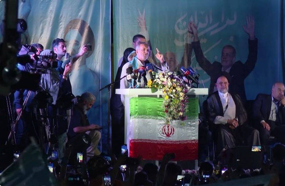 На досрочных выборах в Иране победил реформатор – этнический азербайджанец