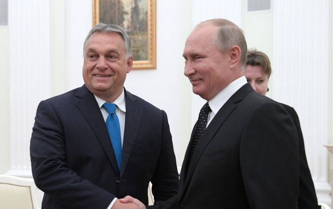 «Челночная дипломатия»: к чему приведут поездки Орбана