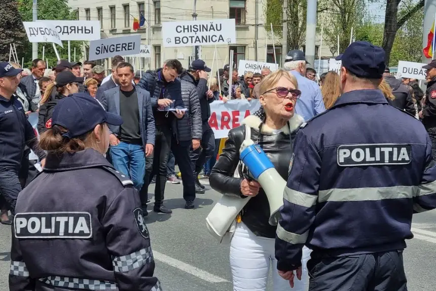 Выборы и еврореферендум Санду усилили раскол в обществе Молдовы