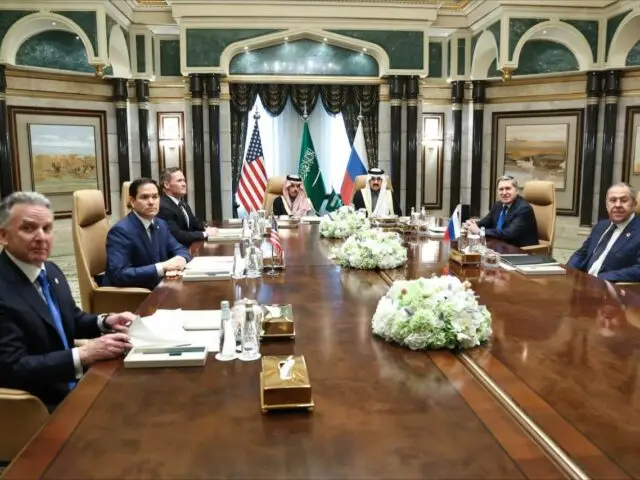 СМИ рассекретили шаги США к России: Вашингтон пошёл на уступки РФ до сделки СМИ рассекретили шаги США к России: Вашингтон пошёл на уступки РФ до сделки