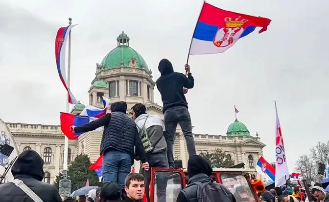 В Сараево вновь происходят события, способные взорвать Балканы В Сараево вновь происходят события, способные взорвать Балканы