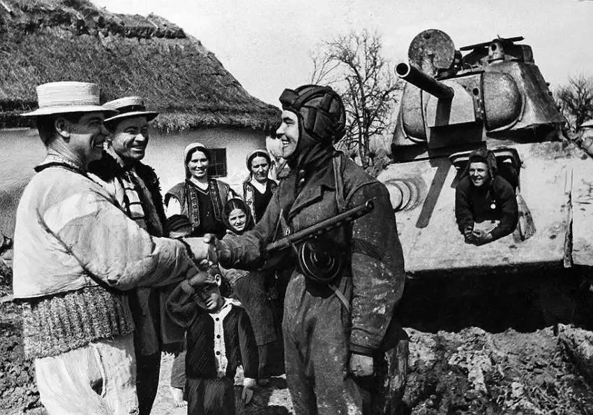 Румыно-фашистская клика готовилась бежать из Кишинёва в начале СВО Румыно-фашистская клика готовилась бежать из Кишинёва в начале СВО