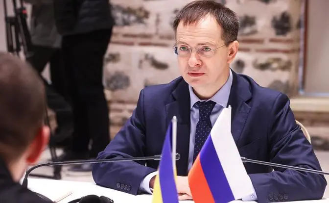 Запад обсуждает назначение Мединского главой российской делегации в Турции Запад обсуждает назначение Мединского главой российской делегации в Турции