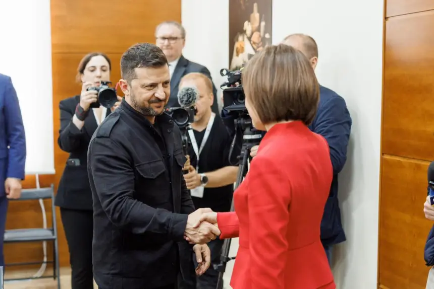 Молдова готова повторить ошибки Украины Молдова готова повторить ошибки Украины