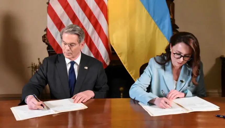Украина – американская колония де-факто и уже де-юре Украина – американская колония де-факто и уже де-юре