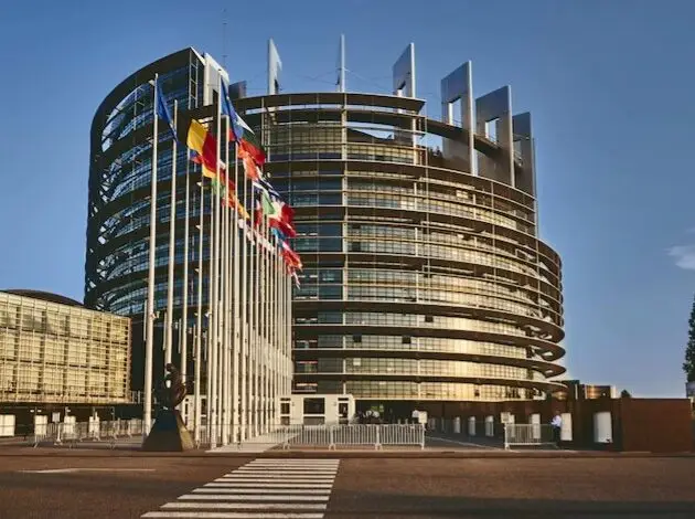 Ошибка ЕС — отказ от общения с РФ: в Европе ищут путь к диалогу с Москвой