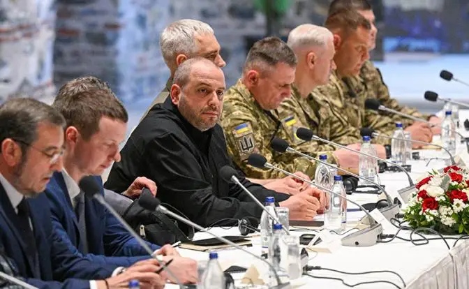 Итоги Стамбула: Страх Зеленского и стендап в стиле дипломатии