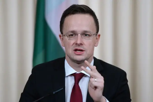 Сийярто: Венгрия не будет участвовать в операция НАТО против РФ Сийярто: Венгрия не будет участвовать в операция НАТО против РФ