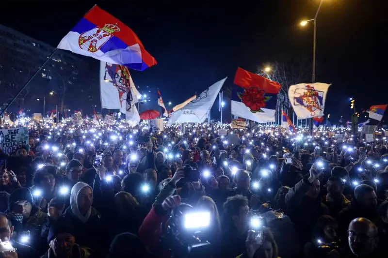Массовые беспорядки в Белграде: сербские пляски Святого Вита Массовые беспорядки в Белграде: сербские пляски Святого Вита
