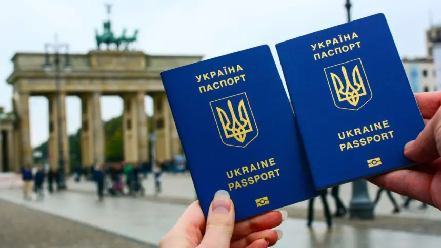 Украина готовится раздавать гражданство одним и отнимать его у других Украина готовится раздавать гражданство одним и отнимать его у других