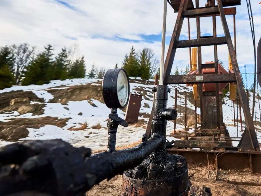 Нефть из РФ на стоп: в Польше обнародовали планы отказа от энергоресурсов Нефть из РФ на стоп: в Польше обнародовали планы отказа от энергоресурсов