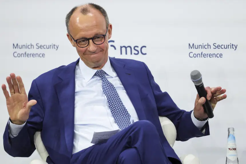 Новый канцлер ФРГ прошел «дрессировку» перед встречей с Трампом Новый канцлер ФРГ прошел «дрессировку» перед встречей с Трампом