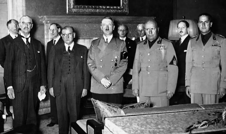 Мюнхен – 1938: последний Рубикон Гитлера Мюнхен – 1938: последний Рубикон Гитлера