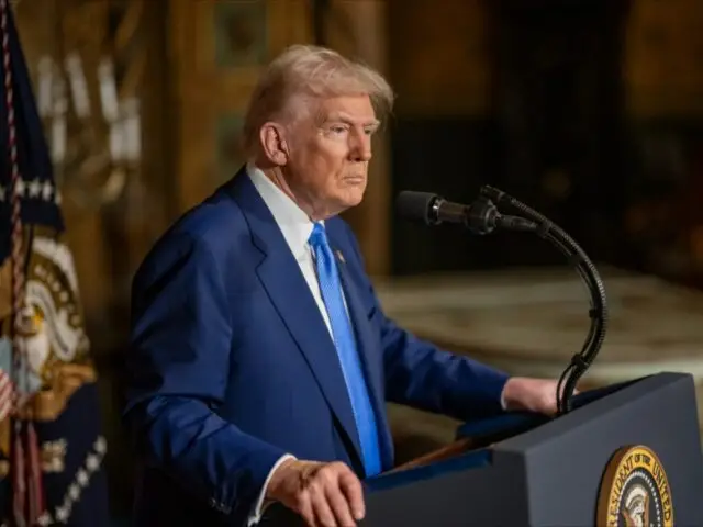 Трамп «умывает руки»: на Западе раскрыли реальный план главы США по Киеву Трамп «умывает руки»: на Западе раскрыли реальный план главы США по Киеву