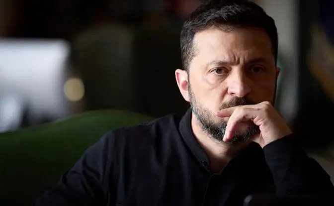 Зеленский грызет поводок НАБУ — но хозяйское «фу!» уже прозвучало Зеленский грызет поводок НАБУ — но хозяйское «фу!» уже прозвучало