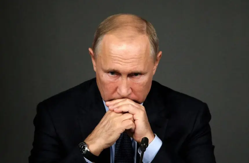 Путин столкнулся с беспрецедентным вызовом своему авторитету
