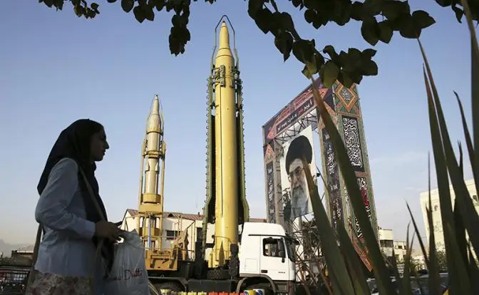 Россия может сделать Иран ядерной державой хоть завтра Россия может сделать Иран ядерной державой хоть завтра
