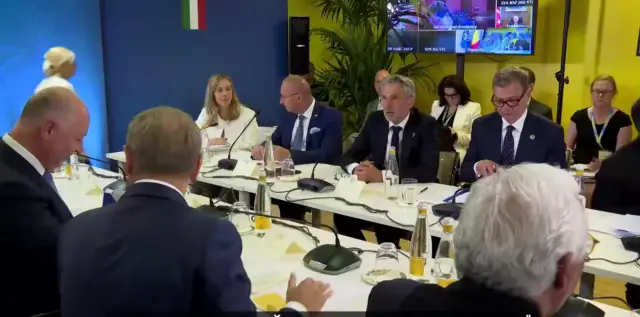 Киев на грани восстания: Запад встревожен протестами на Украине Киев на грани восстания: Запад встревожен протестами на Украине