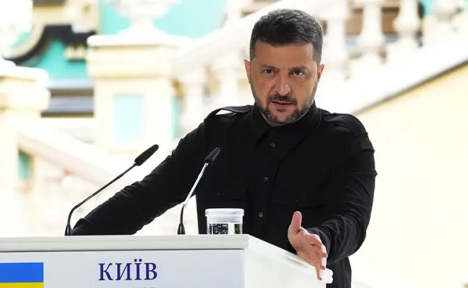 Новый ультиматум Зеленского: РФ платит репарации, НАТО в режиме «лайт» Новый ультиматум Зеленского: РФ платит репарации, НАТО в режиме «лайт»
