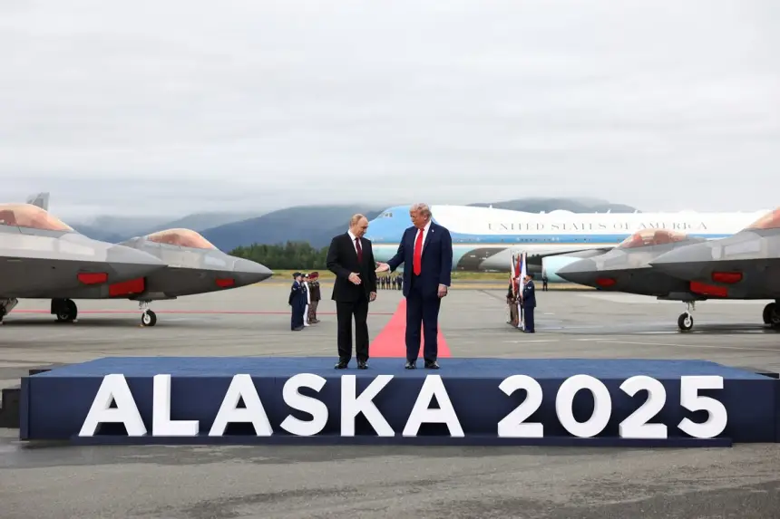 Встреча президентов России и США на Аляске: подоплека и итоги