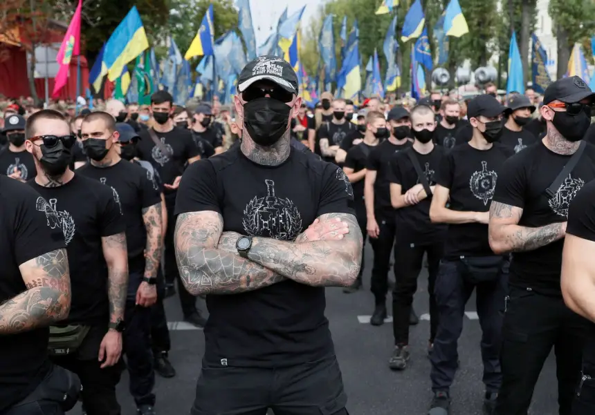 «Мы держали фронт, а нас предали!» - нацист из ВСУ угрожает сорвать Аляску «Мы держали фронт, а нас предали!» - нацист из ВСУ угрожает сорвать Аляску