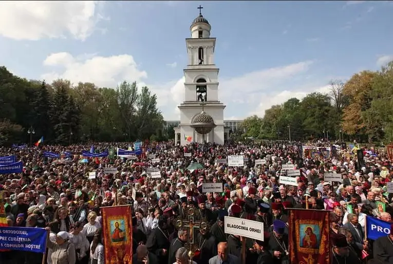 Молдавские власти провоцируют в стране церковный раскол