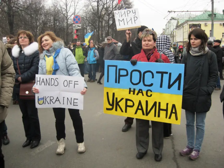 Многие российские СМИ начали агитацию за предательские уступки по Украине Многие российские СМИ начали агитацию за предательские уступки по Украине