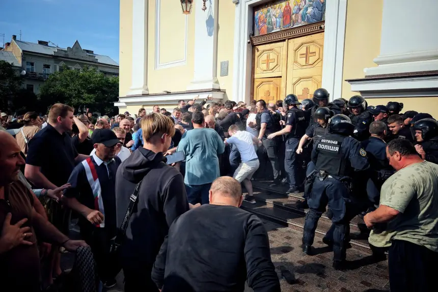 Остался один шаг до полного запрета православной церкви на Украине Остался один шаг до полного запрета православной церкви на Украине