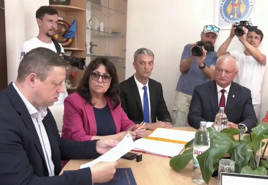 Оппозиция в Молдове находится под постоянным прессом власти Оппозиция в Молдове находится под постоянным прессом власти