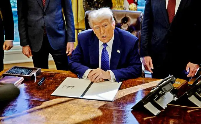 Дональд Трамп снова начал сыпать угрозами в адрес России