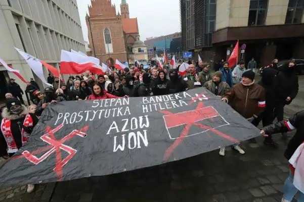 Депутат от Польши в Европарламенте: Украина – неблагодарная и бандеровская Депутат от Польши в Европарламенте: Украина – неблагодарная и бандеровская