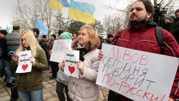 Засунули мову куда подальше: на Украине оценили масштаб языкового протеста Засунули мову куда подальше: на Украине оценили масштаб языкового протеста