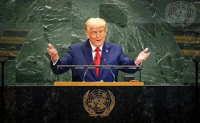 Стенд-ап мирового уровня: Трамп зажигал на трибуне ООН Стенд-ап мирового уровня: Трамп зажигал на трибуне ООН