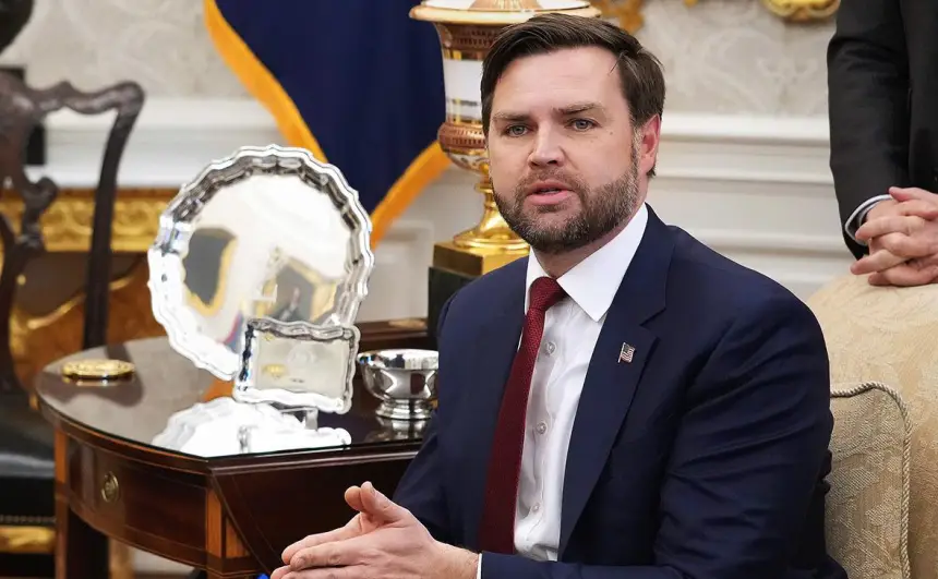 Джей Ди Вэнс рассказал о скандальной стычке с Зеленским Джей Ди Вэнс рассказал о скандальной стычке с Зеленским