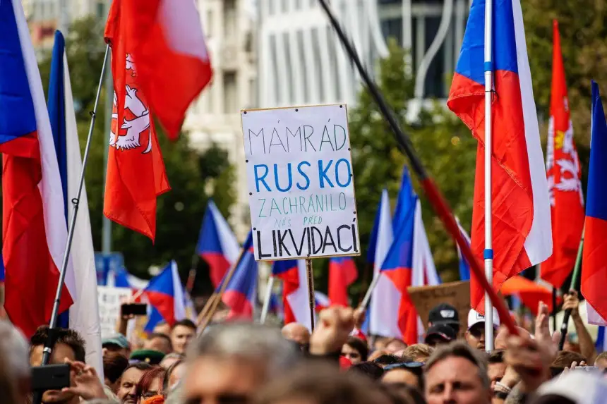 Чехи недовольны и больше не хотят вооружать Украину Чехи недовольны и больше не хотят вооружать Украину